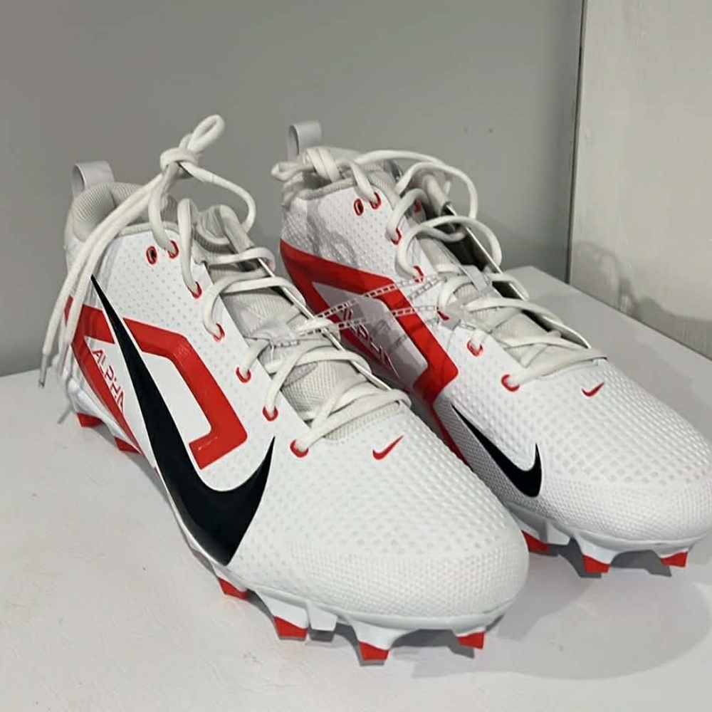 ALPHA MENACE 4 VARCITY NIKE  White and Red Men's Athletic Shoes